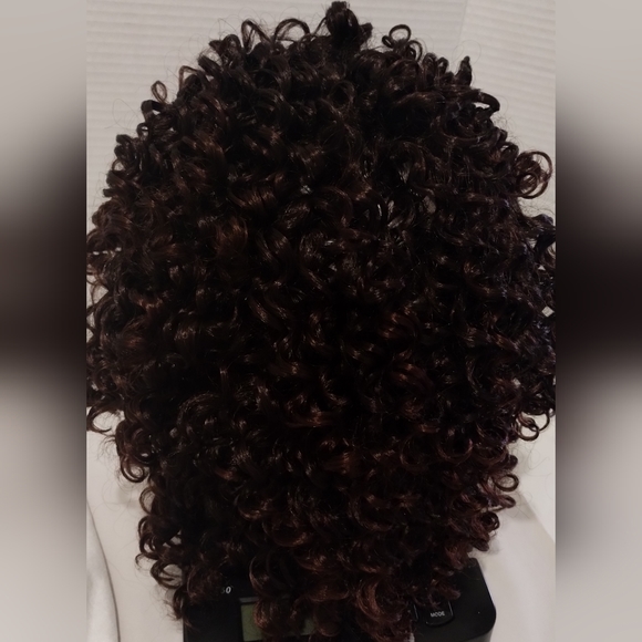 NWT Especially Yours Curly Synthetic Wig - Picture 12 of 15